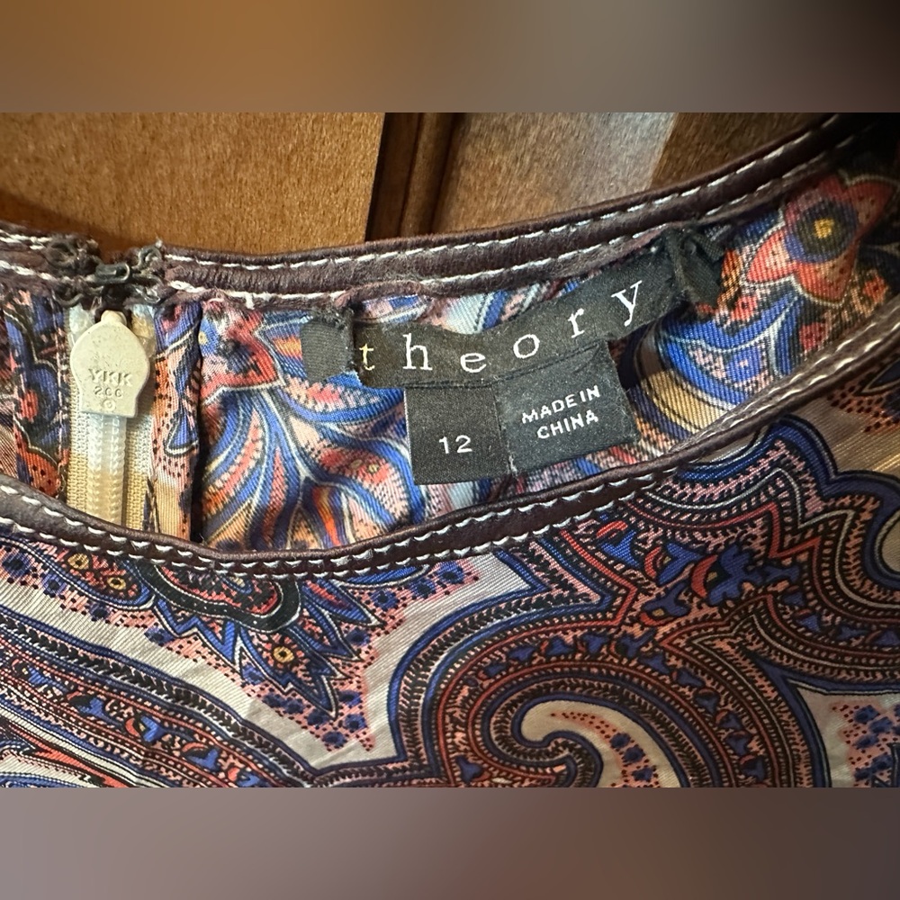 Theory Multicolor Paisley Dress. Size 12-Fits Like A 10. 💯 Silk. Bundle 4 Deals! - Picture 12 of 13